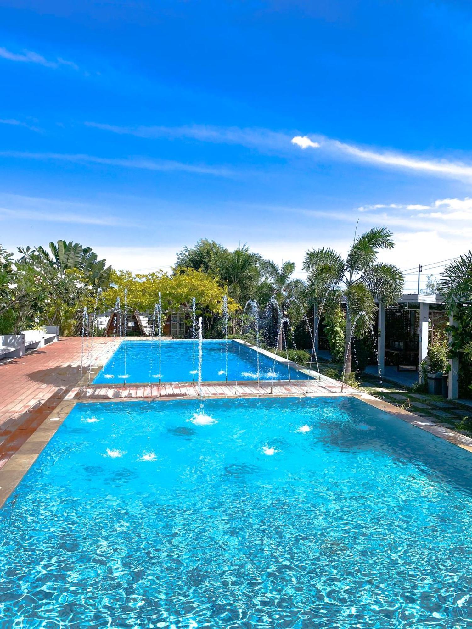 Urban Oasis Resort, Tarlac Exterior foto