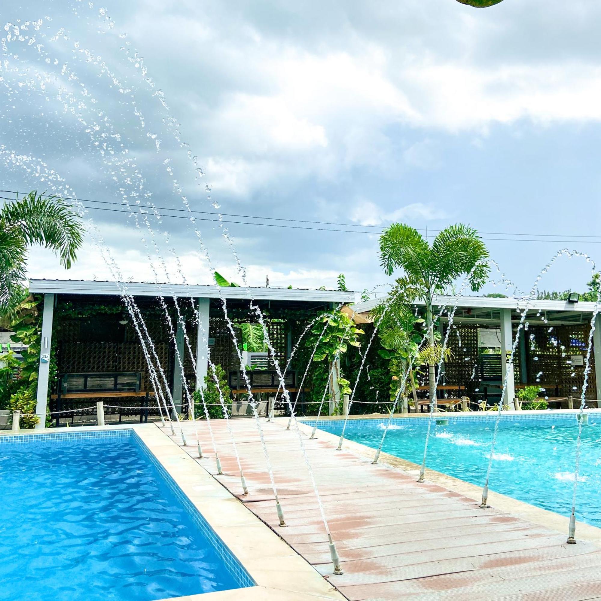 Urban Oasis Resort, Tarlac Exterior foto